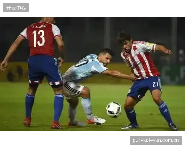 巴拉圭所在D组实力平均,FIFA排名第40的他们需要利用坚固的防守体系力拼每一个积分。 巴拉圭所在D组实力平均,FIFA排名第40的他们需要利用坚固的防守体系力拼每一个积分。